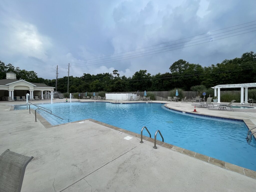 Swimming pool